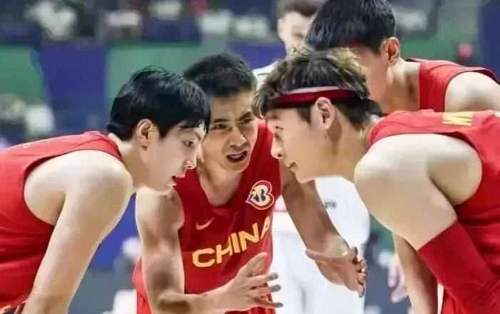 中国男篮亚运首战，辽篮球员爆发成焦点(辽宁男篮亚洲冠军)